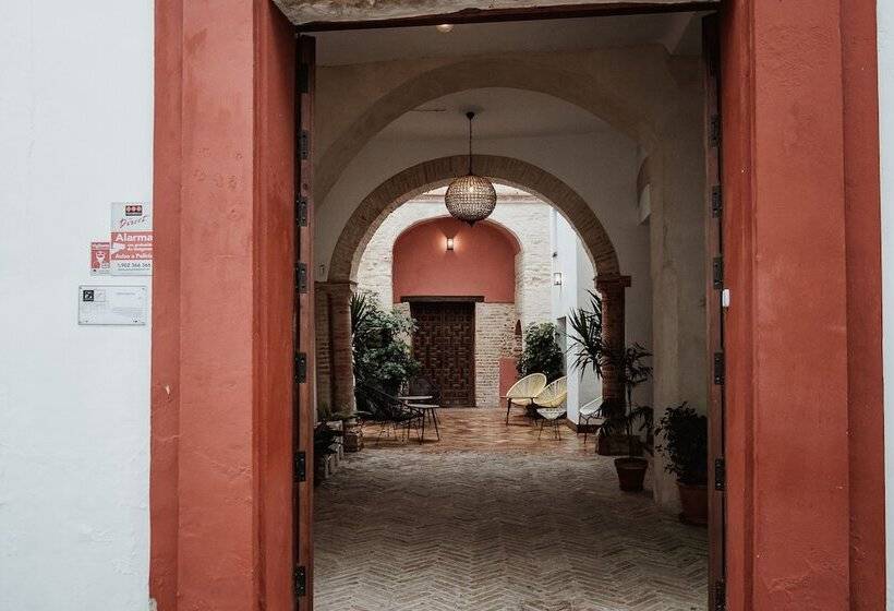 Hostel Café Frenteabastos