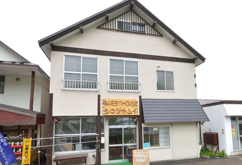 Guest House Shikotsu Kamui   Hostel