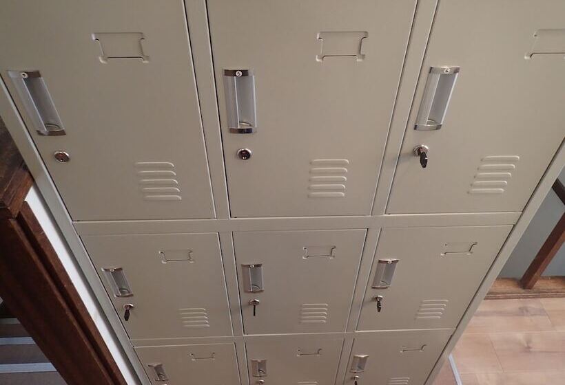 Guest House Shikotsu Kamui   Hostel