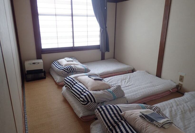 Guest House Shikotsu Kamui   Hostel
