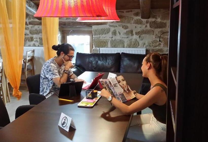 Albergue Valderrobres Auto Check In