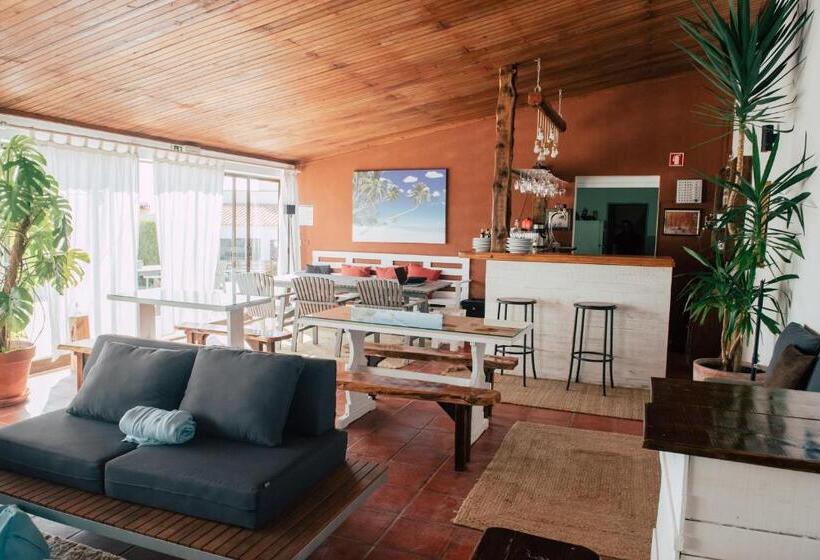 هاستل Surf Vilas By Laneez Ericeira