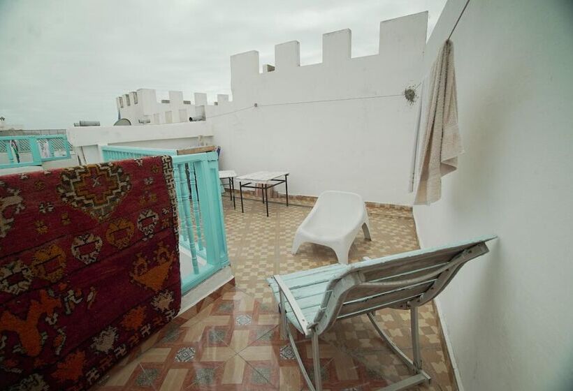 ユースホステル White And Blue