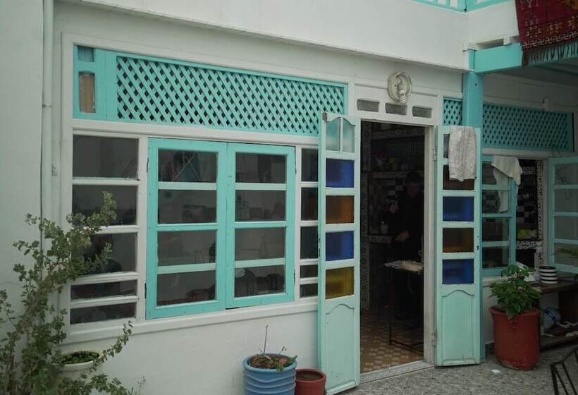 ユースホステル White And Blue