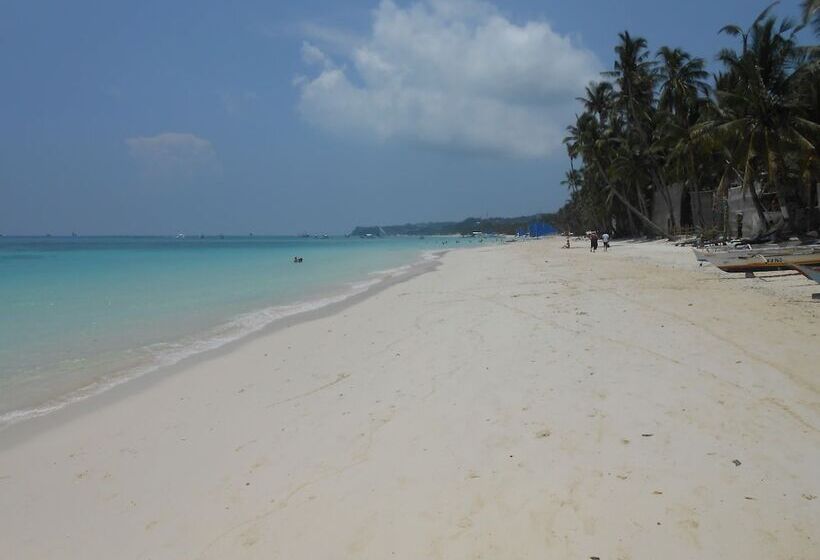 Anahaw Apartments Whitebeach