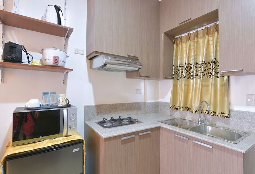 Anahaw Apartments Whitebeach