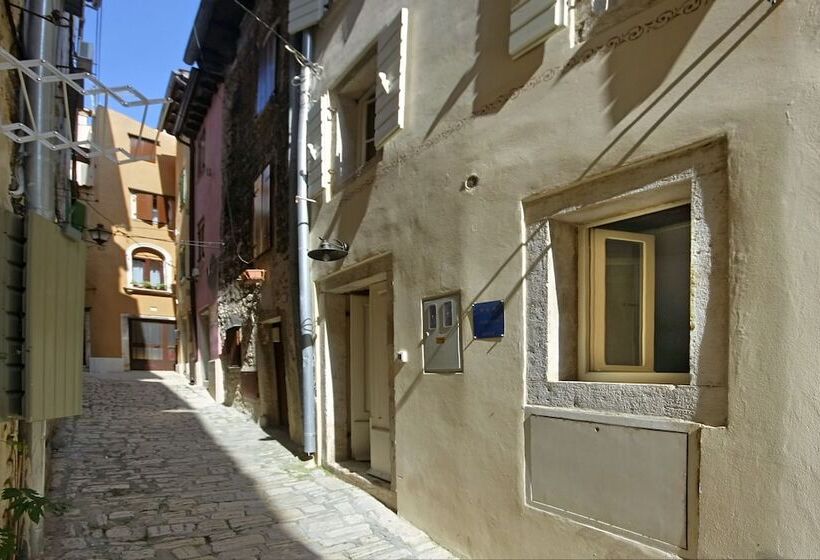 Angelo D'oro Holiday Home Silva