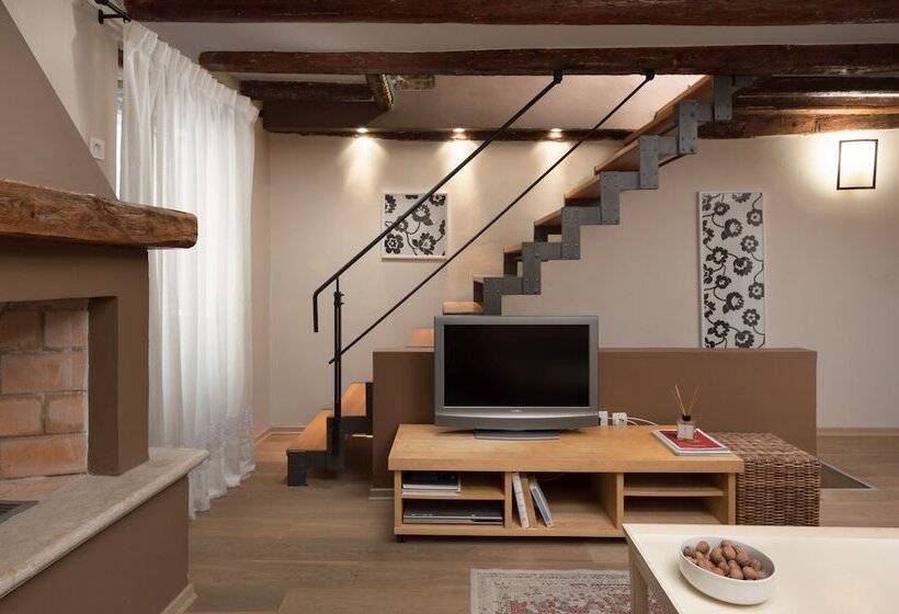 Angelo D'oro Holiday Home Silva