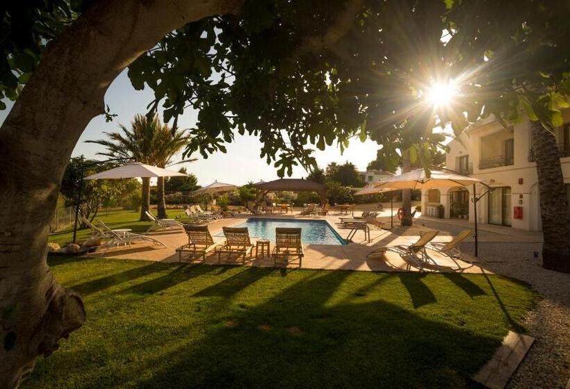 Aparthotel Camp El Planet