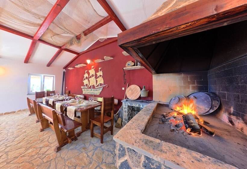 Apartments Cvita Holiday