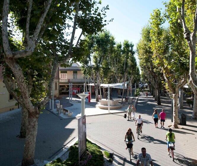 ベッドアンドブレックファースト Albergo Villa Lucia