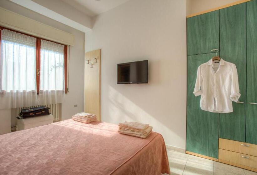 تختخواب و صبحانه Albergo Villa Lucia