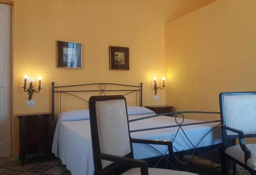 住宿加早餐  Antico Palazzo Spinola