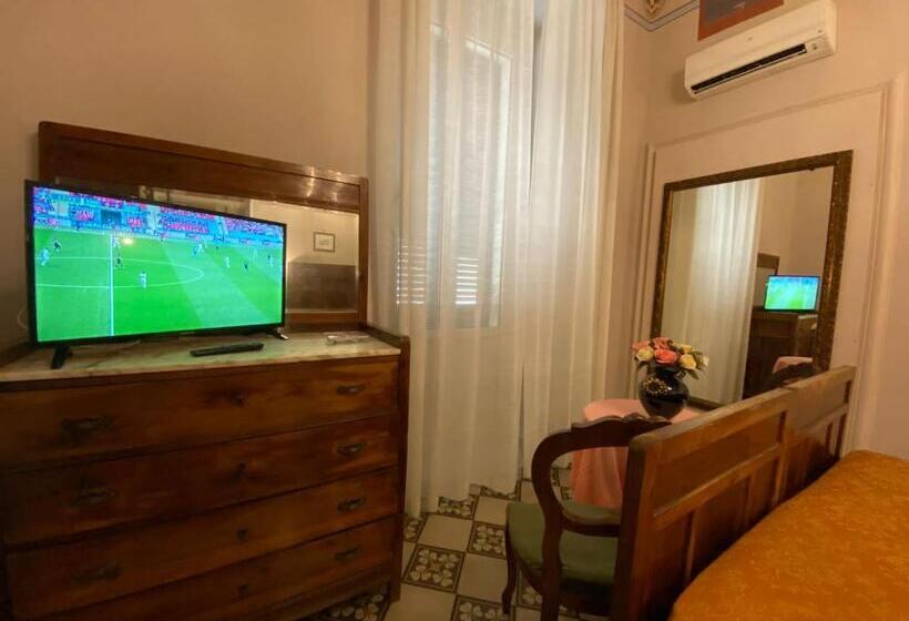 住宿加早餐  Antico Palazzo Spinola