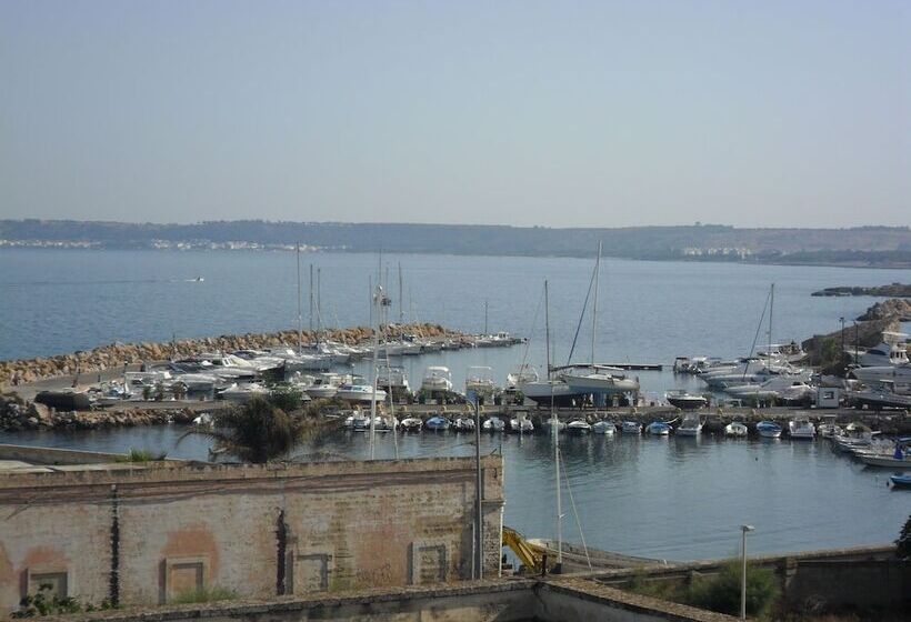 住宿加早餐  Antico Palazzo Spinola