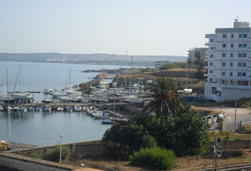 住宿加早餐  Antico Palazzo Spinola