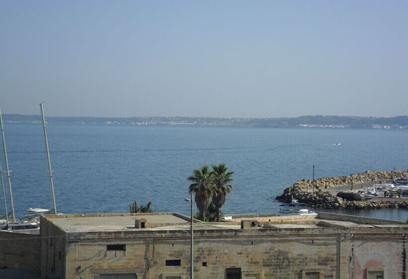 住宿加早餐  Antico Palazzo Spinola