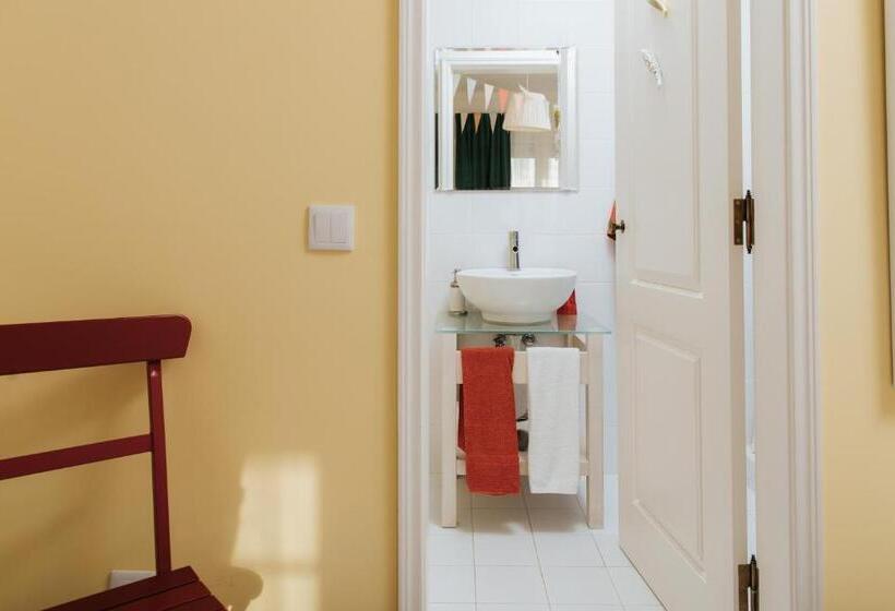 تختخواب و صبحانه Boutique Hotel   O House Ericeira Hills