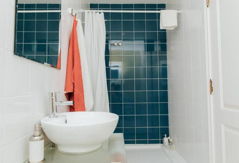 تختخواب و صبحانه Boutique Hotel   O House Ericeira Hills