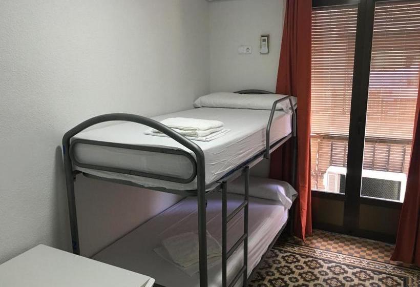 تختخواب و صبحانه Cathedral Rooms & Houses