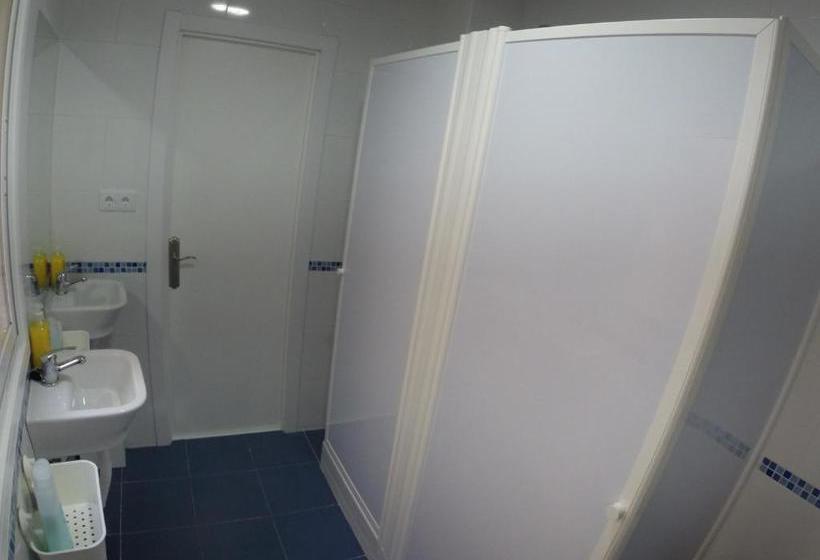 تختخواب و صبحانه Cathedral Rooms & Houses