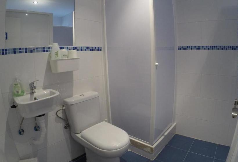 تختخواب و صبحانه Cathedral Rooms & Houses