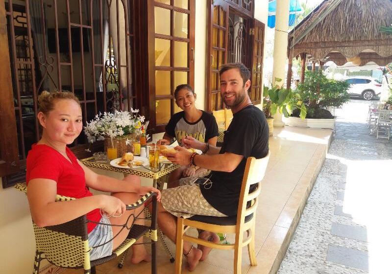تختخواب و صبحانه Mango Garden Hoi An Homestay