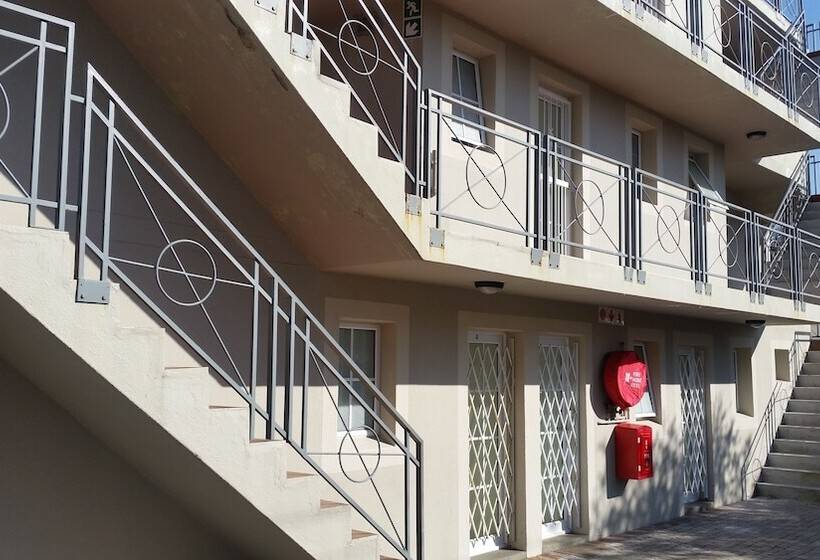 Bradclin Sport Newlands