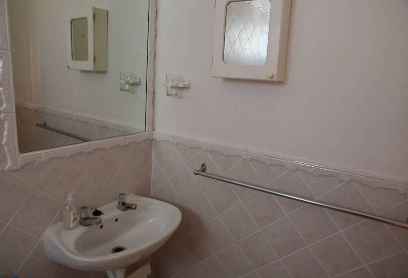 Bradclin Sport Newlands