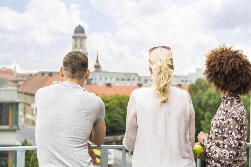 Capri By Fraser Berlin