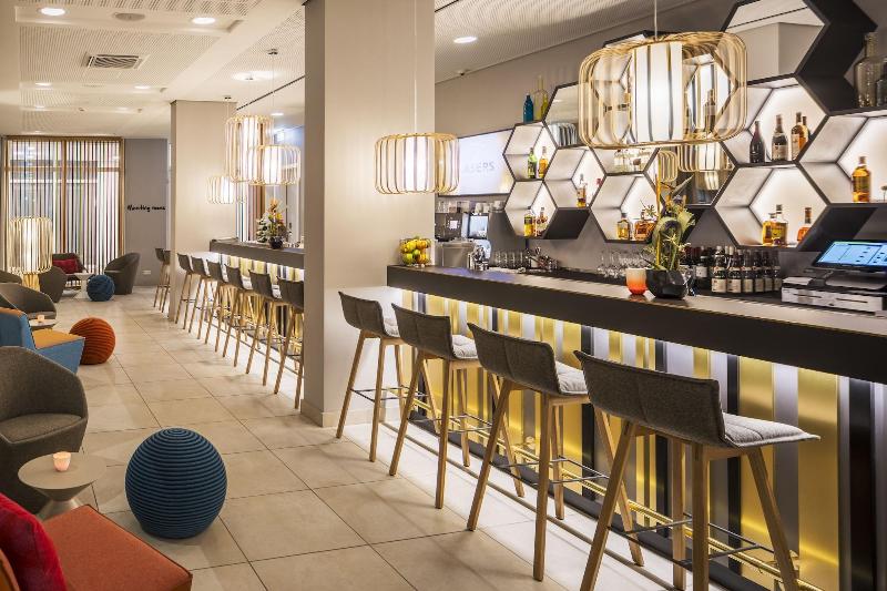 Capri By Fraser Berlin