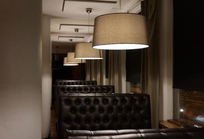 هتل Enter L Narvik