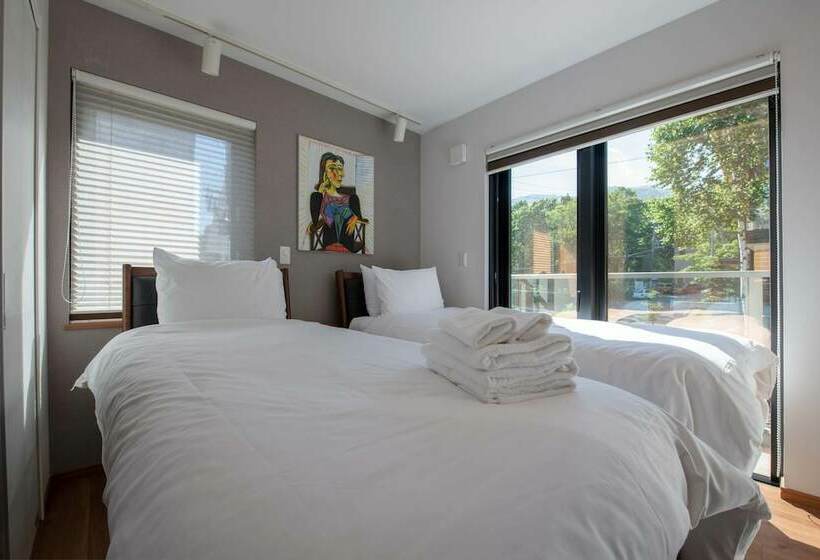 Holiday Niseko Flow Niseko