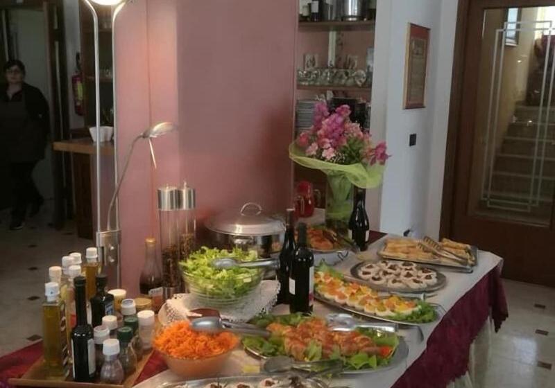 هتل Albergo Marenghi