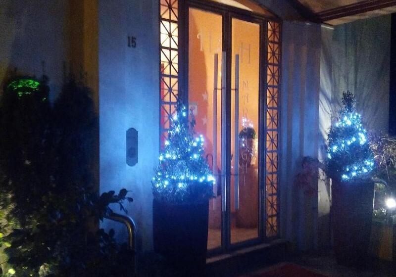 هتل Albergo Marenghi