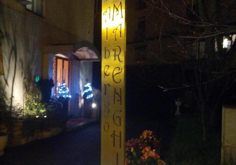 هتل Albergo Marenghi