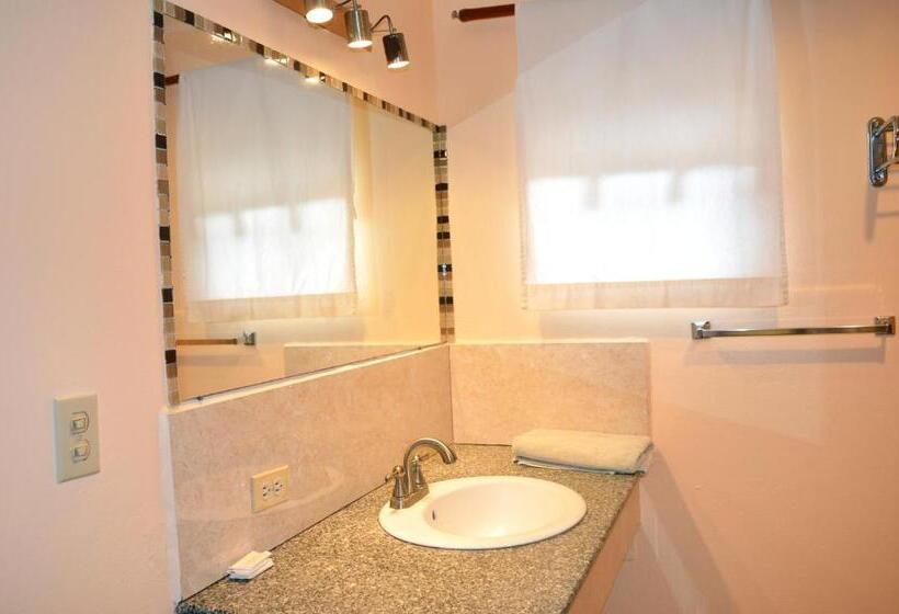 فندق All Seasons Belize