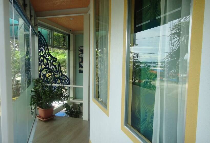 Отель Alon Travelers Lodge