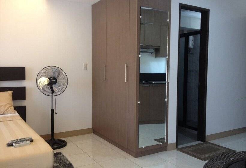 בית מלון כפרי Anahaw Studio Suites