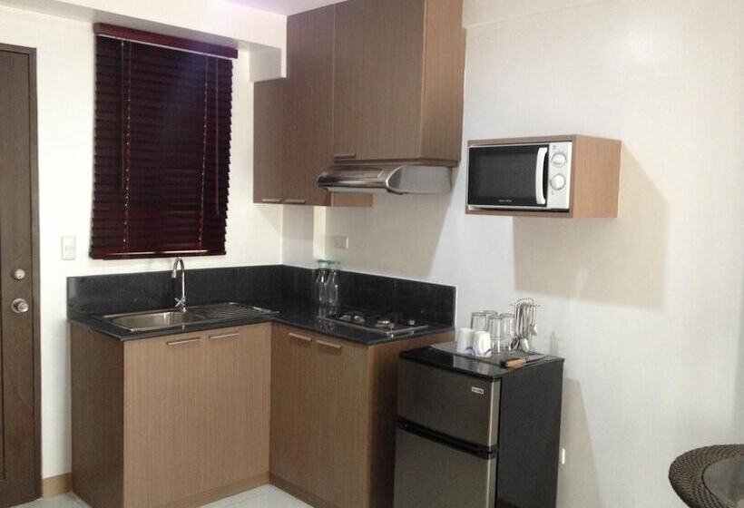 هتل Anahaw Studio Suites