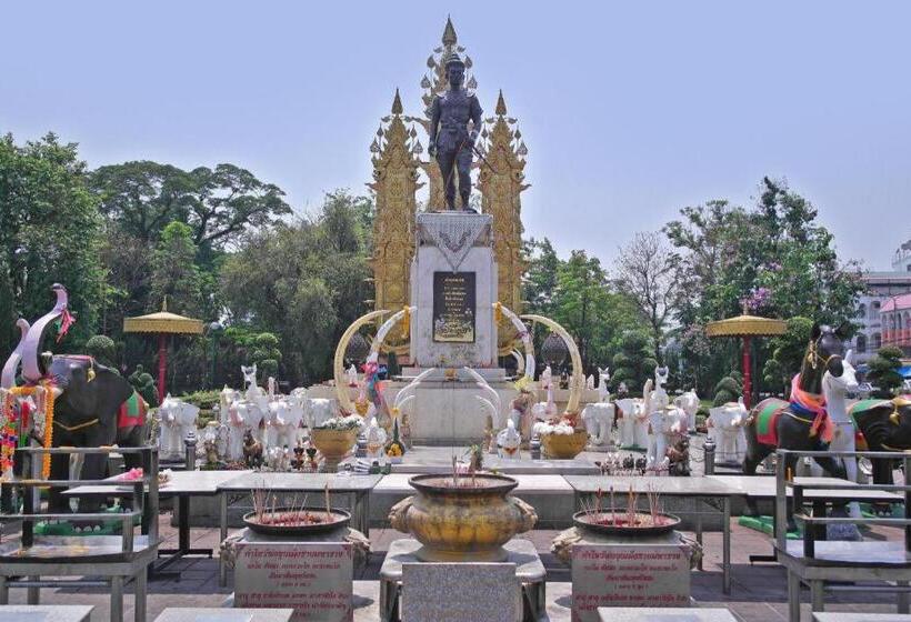 Отель B2 Chiang Rai Boutique & Budget