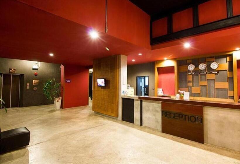 Отель B2 Chiang Rai Boutique & Budget