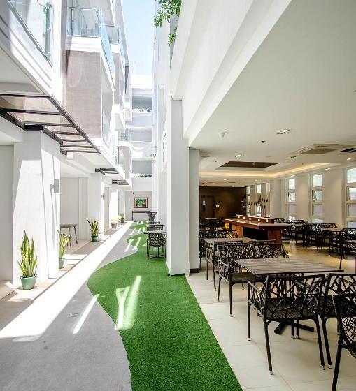 בית מלון כפרי Boracay Haven Suites