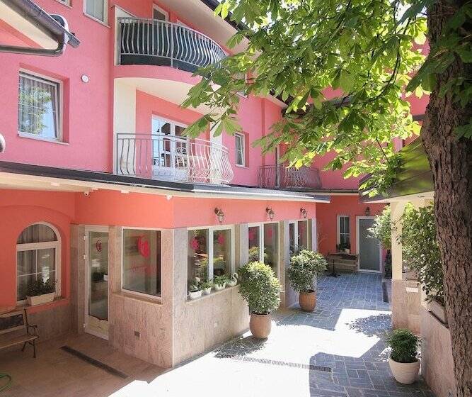 Boutique Hotel Asteria