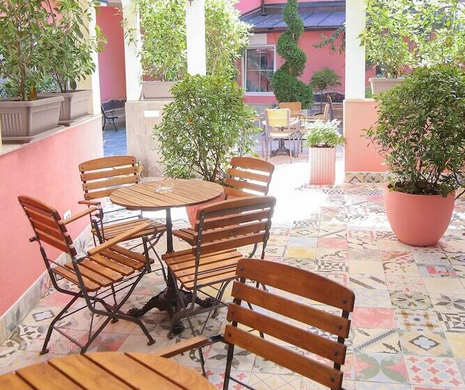 Boutique Hotel Asteria