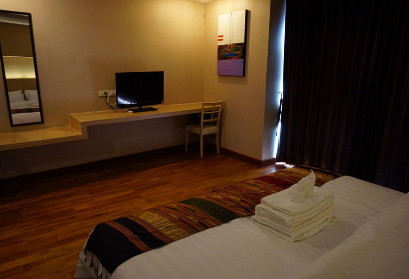 Отель Daosavanh 2