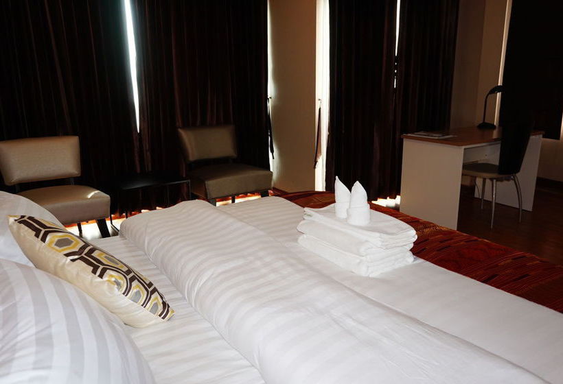 Отель Daosavanh 2