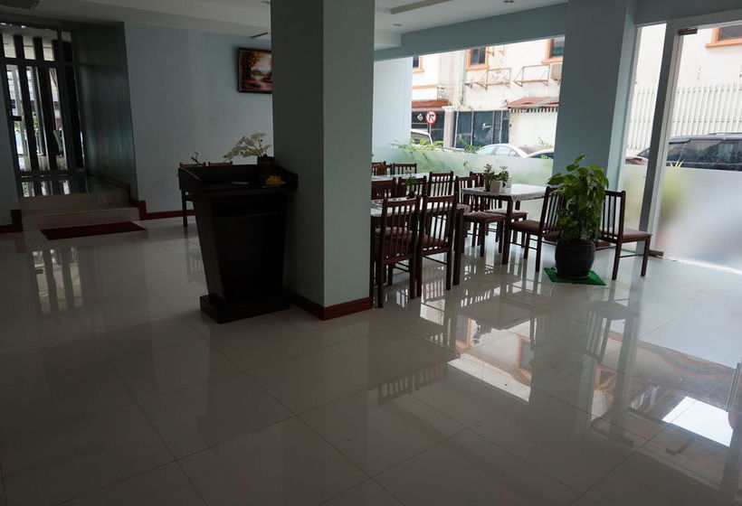 Отель Daosavanh 2