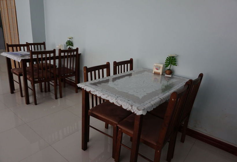 Отель Daosavanh 2