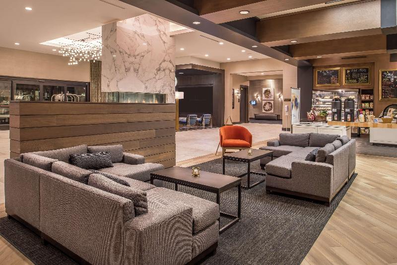 בית מלון כפרי Doubletree By Hilton Lafayette East, In